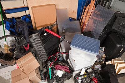 Clean the garage to fit your car - Three reasons to rent a summer storage unit in Winnipeg - Winnipeg Storage - StorageVille